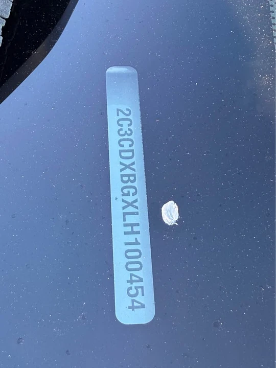 2020 Dodge Charger 7th Gen - Image 5 of 10