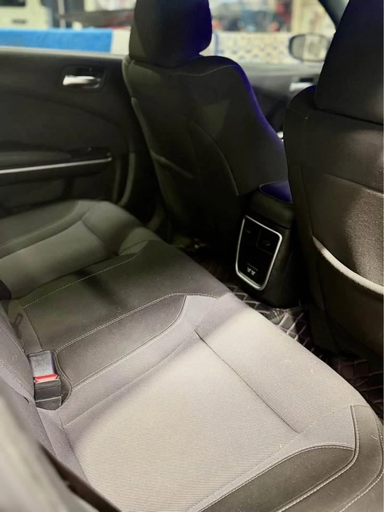 2020 Dodge Charger - Image 5 of 6