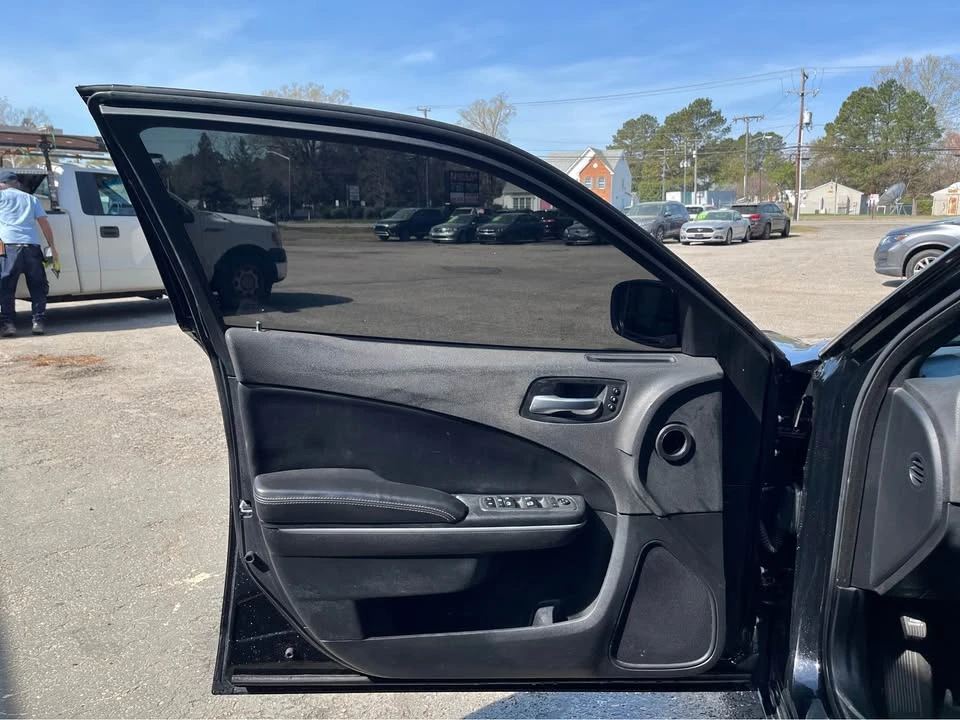 2020 Dodge Charger 7th Gen - Image 5 of 11