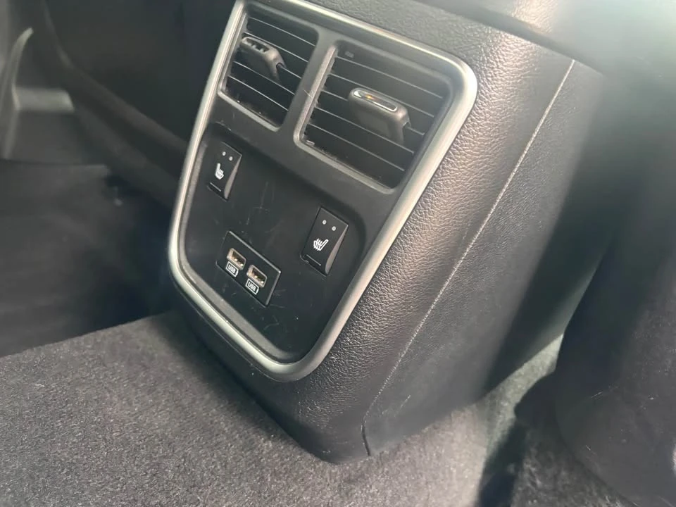 2020 Dodge Charger 7th Gen - Image 6 of 9