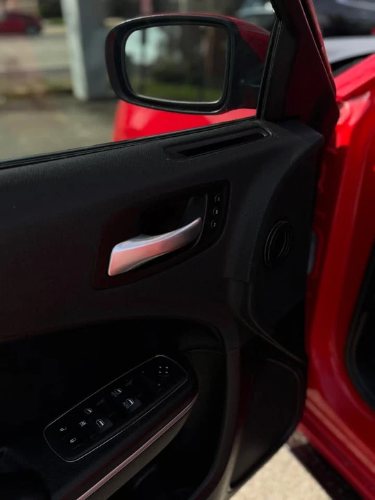 2020 Dodge Charger 7th Gen - Image 11 of 20