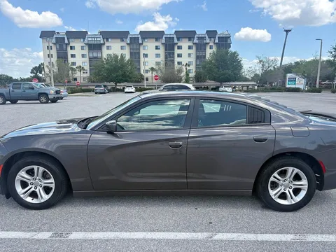 2020 Dodge Charger SXT Sedan 4D