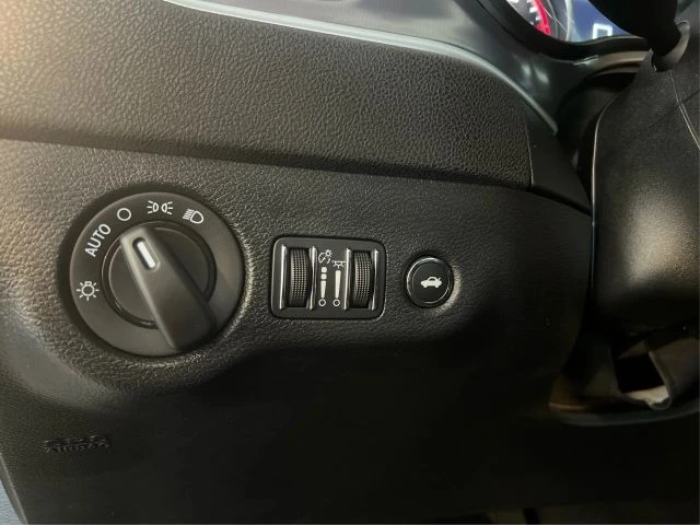 2020 Dodge Charger 7th Gen - Image 18 of 21