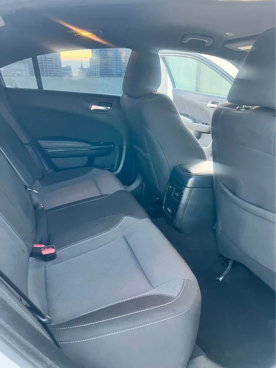 2020 Dodge Charger 7th Gen - Image 16 of 19