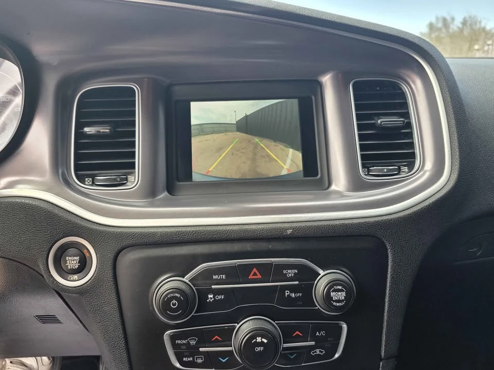 2020 Dodge Charger 7th Gen - Image 14 of 15
