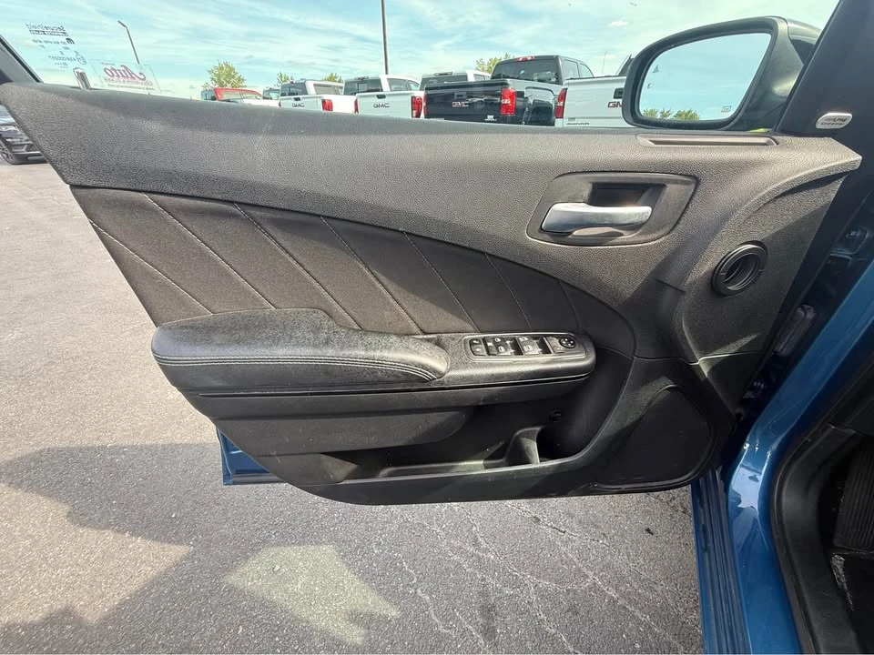 2020 Dodge Charger 7th Gen - Image 5 of 16
