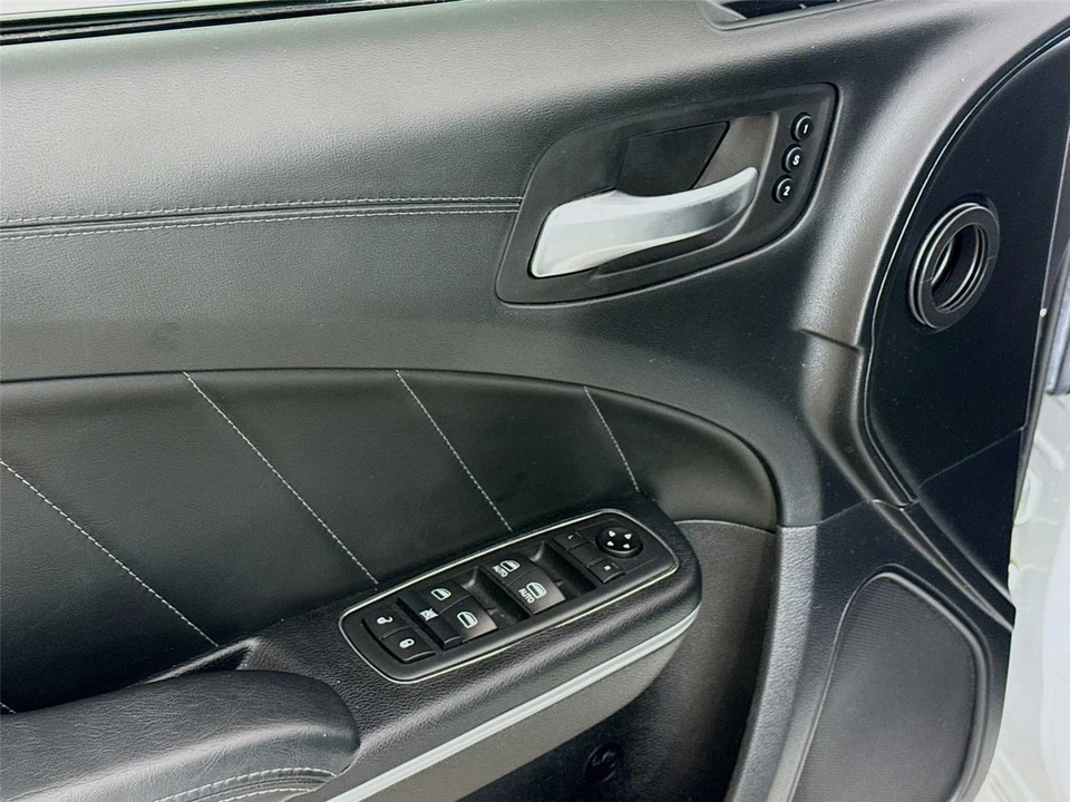 2020 Dodge Charger 8th Gen - Image 12 of 14