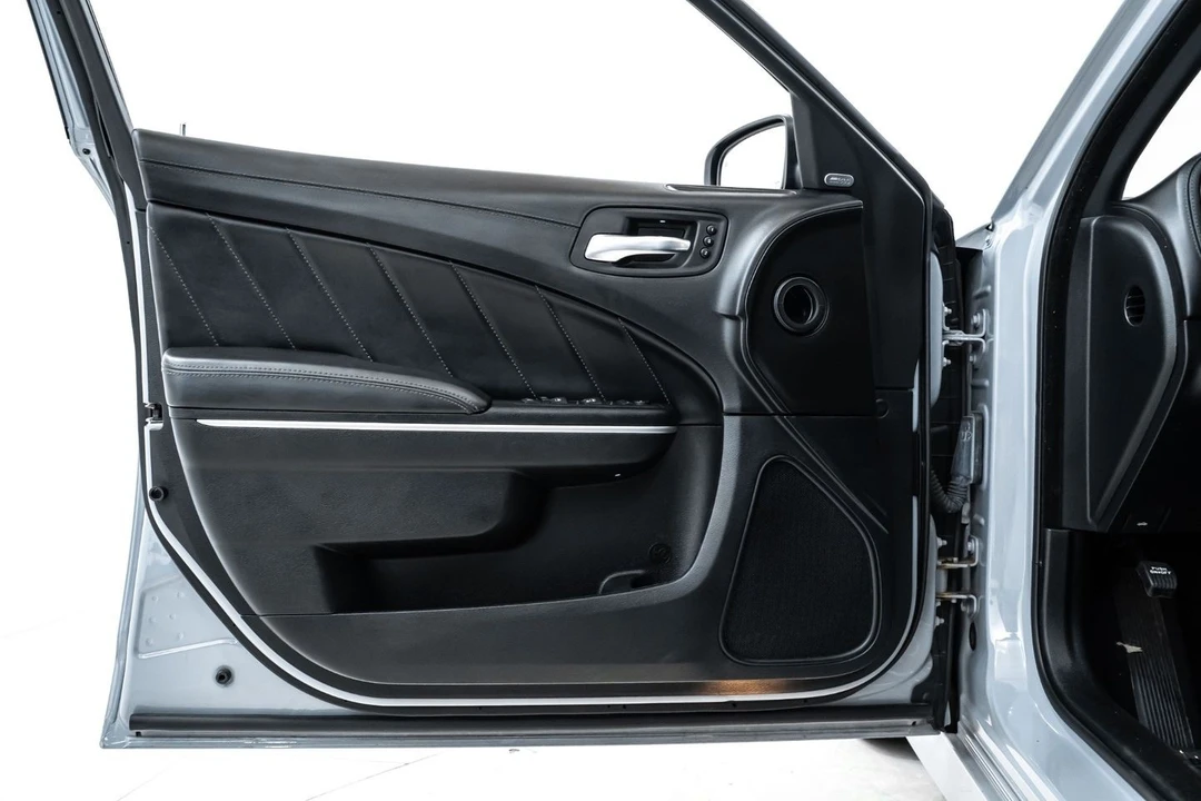 2020 Dodge Charger SRT Hellcat 7th Gen - Image 17 of 31
