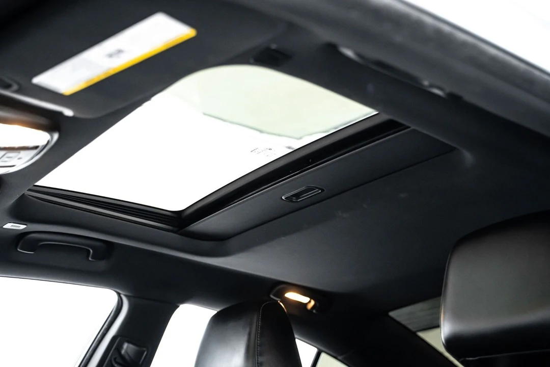 2020 Dodge Charger SRT Hellcat 7th Gen - Image 21 of 31