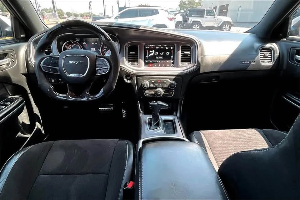 2020 Dodge Charger 8th Gen - Image 2 of 12
