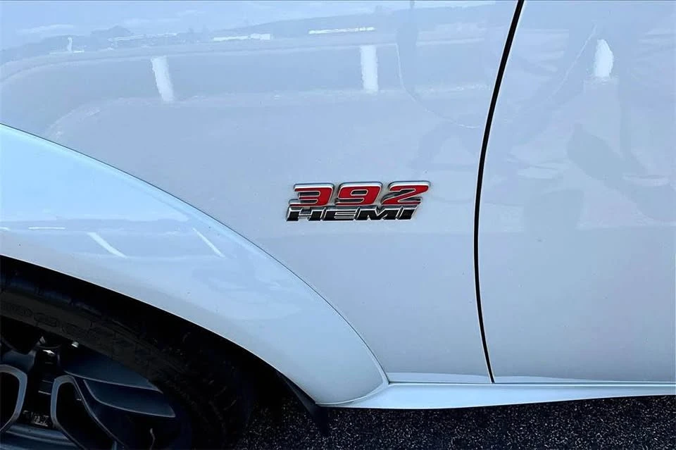 2020 Dodge Charger 8th Gen - Image 10 of 12