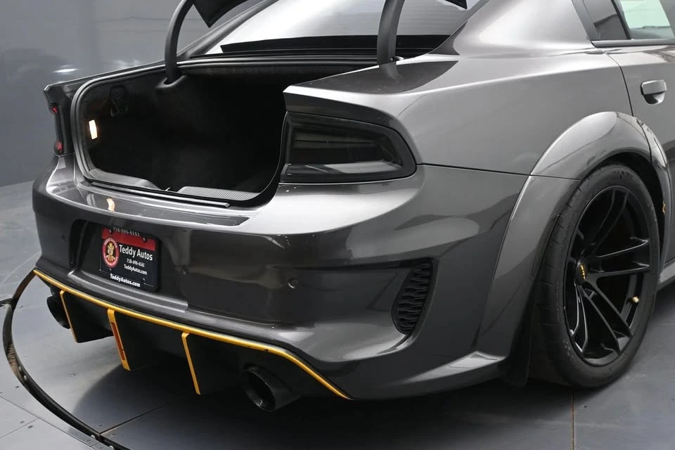 2020 Dodge Charger SRT & 392 7th Gen - Image 16 of 20