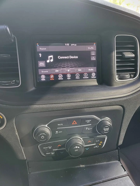 2020 Dodge Charger 7th Gen - Image 10 of 12