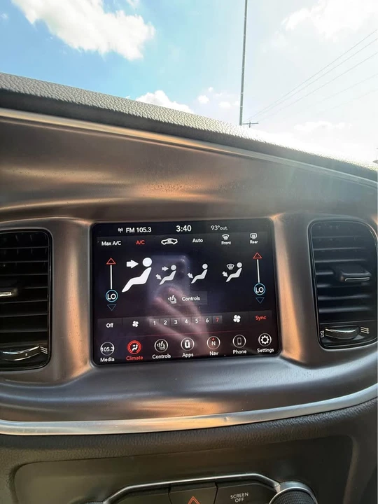 2020 Dodge Charger 7th Gen - Image 14 of 17