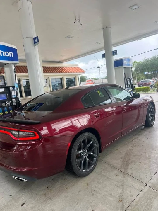 2020 Dodge Charger 7th Gen - Image 6 of 11