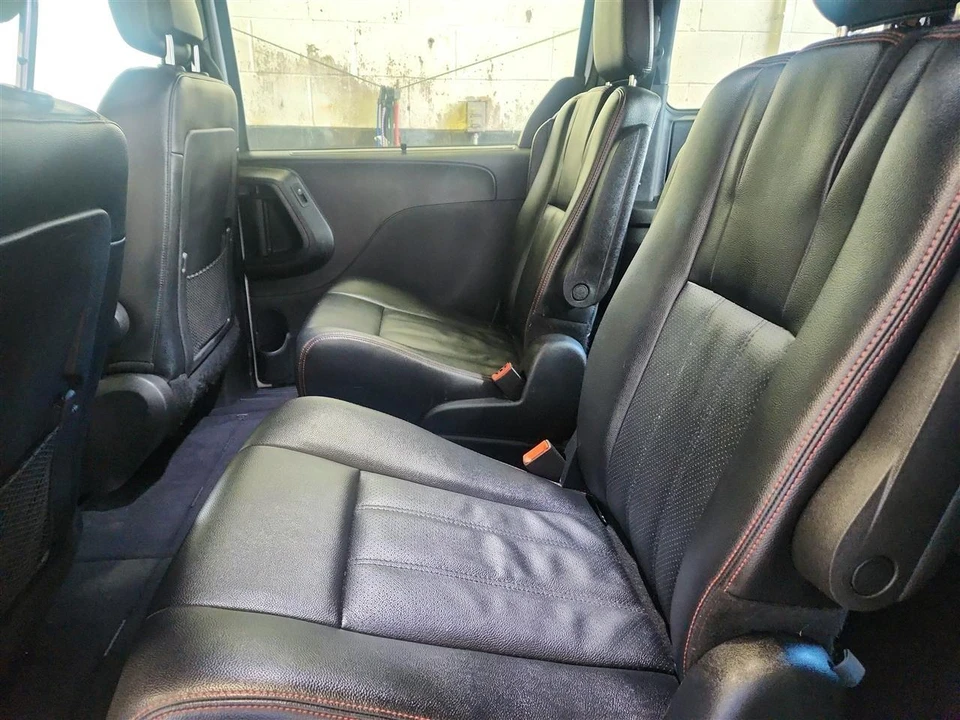 2020 Dodge Caravan - Image 18 of 28