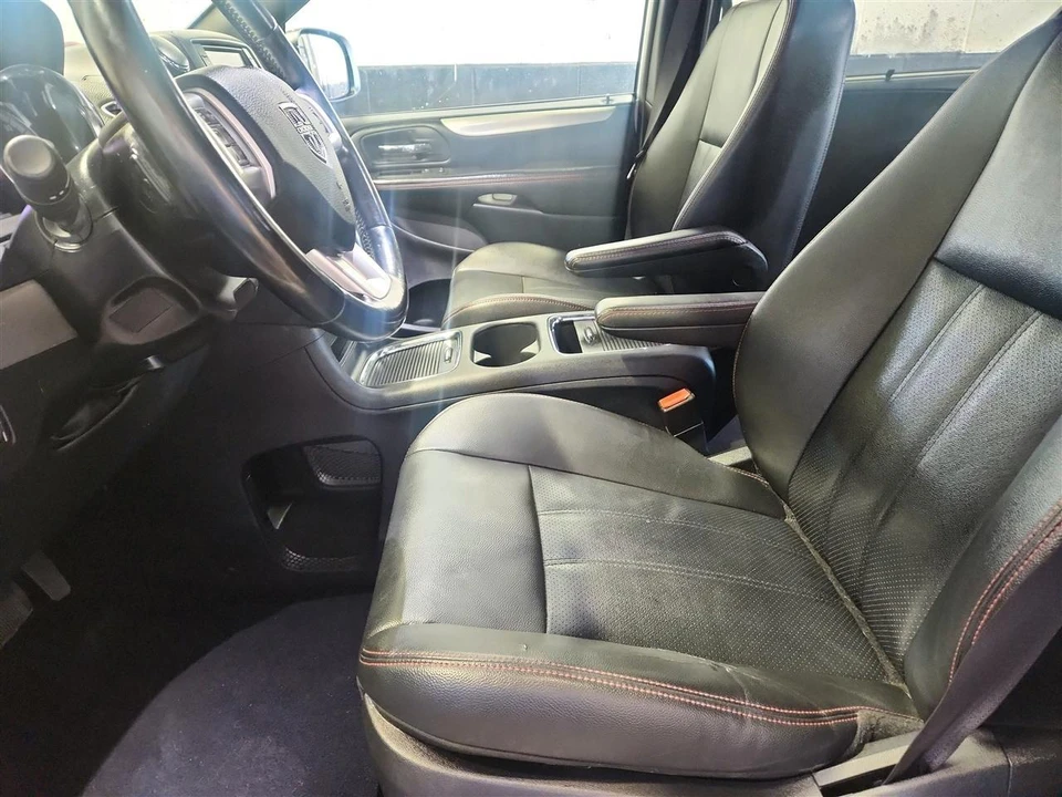 2020 Dodge Caravan - Image 10 of 28