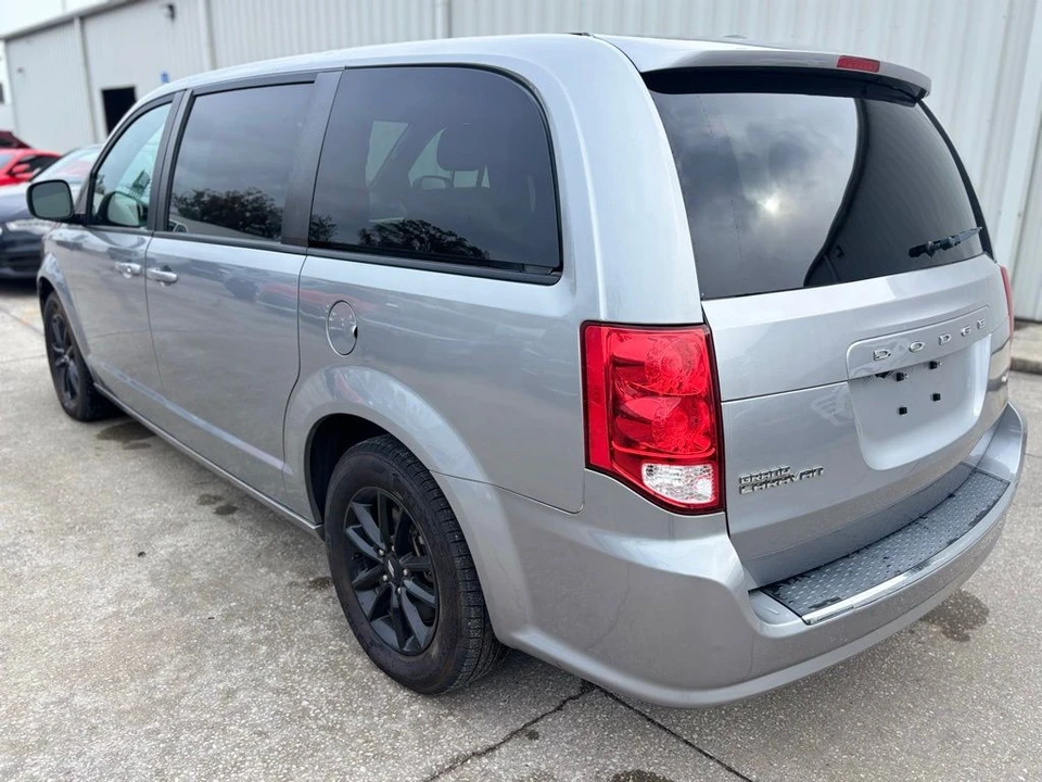 2020 Dodge Caravan - Image 3 of 21