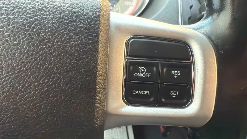 2020 Dodge Caravan - Image 11 of 12