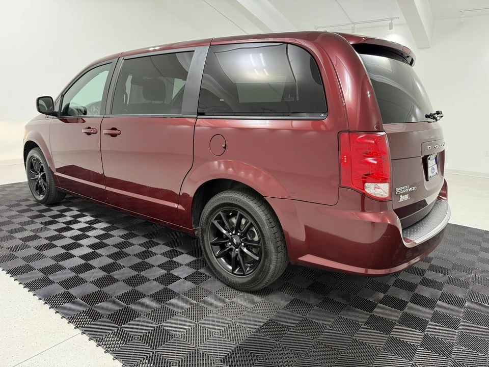 2020 Dodge Caravan - Image 6 of 12