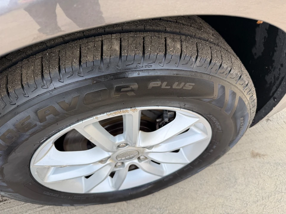 2020 Dodge Caravan - Image 14 of 16