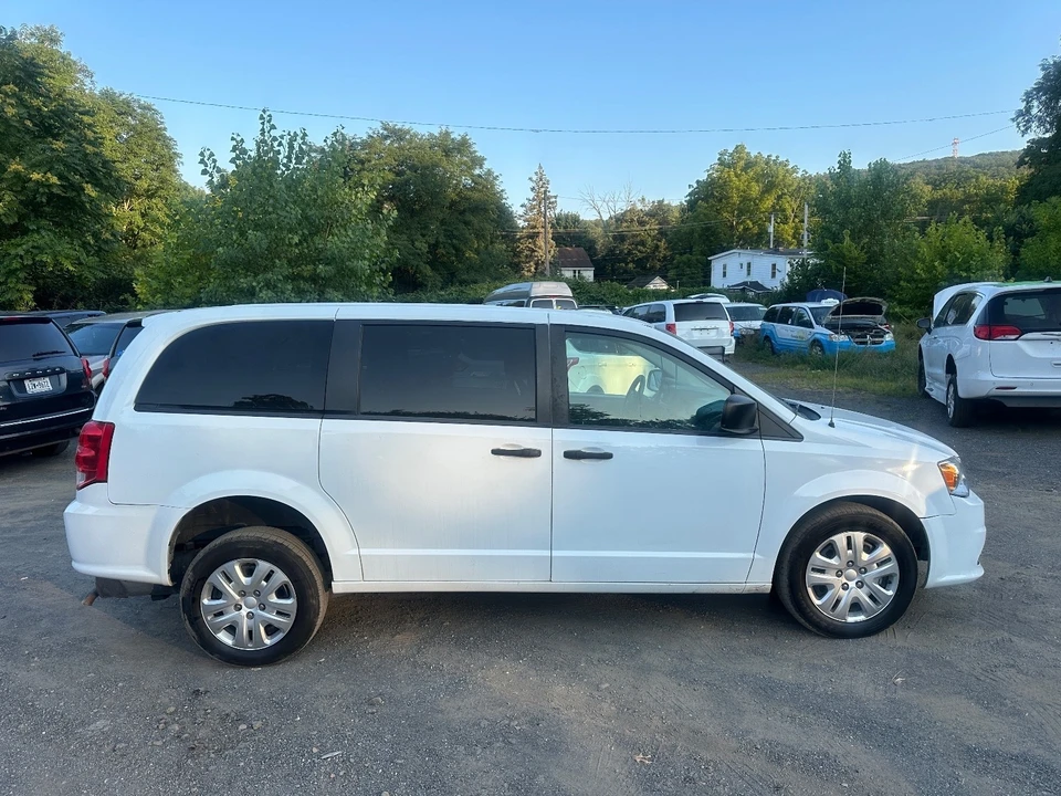 2020 Dodge Caravan - Image 5 of 18