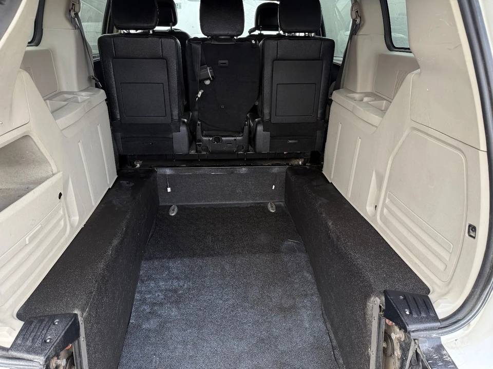 2020 Dodge Caravan - Image 18 of 18