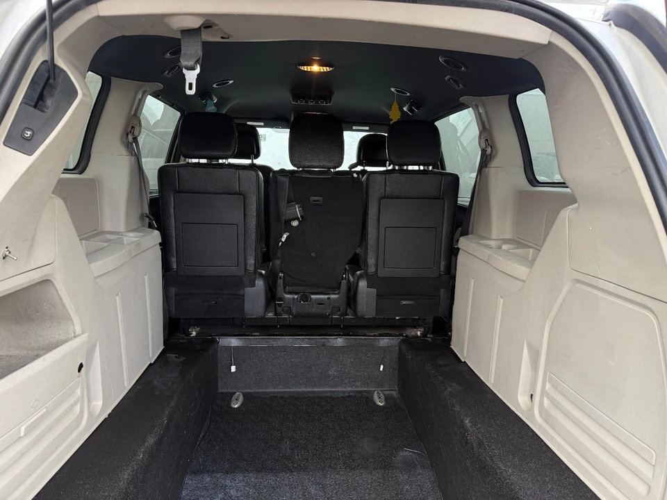 2020 Dodge Caravan - Image 18 of 21