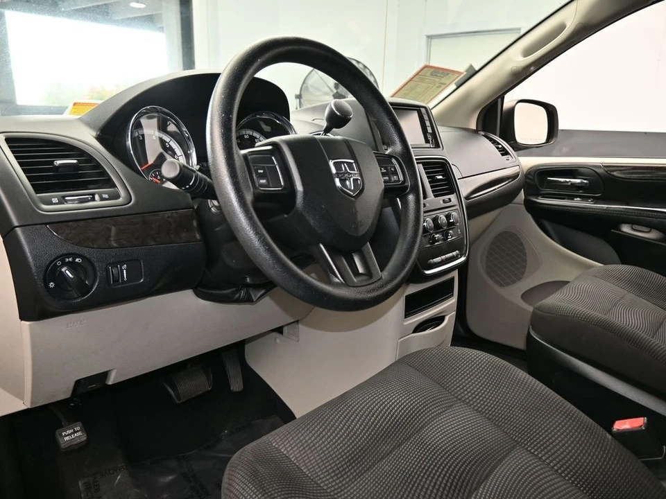 2020 Dodge Caravan - Image 12 of 12