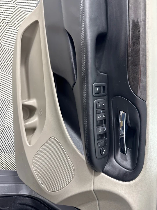 2020 Dodge Caravan - Image 11 of 12