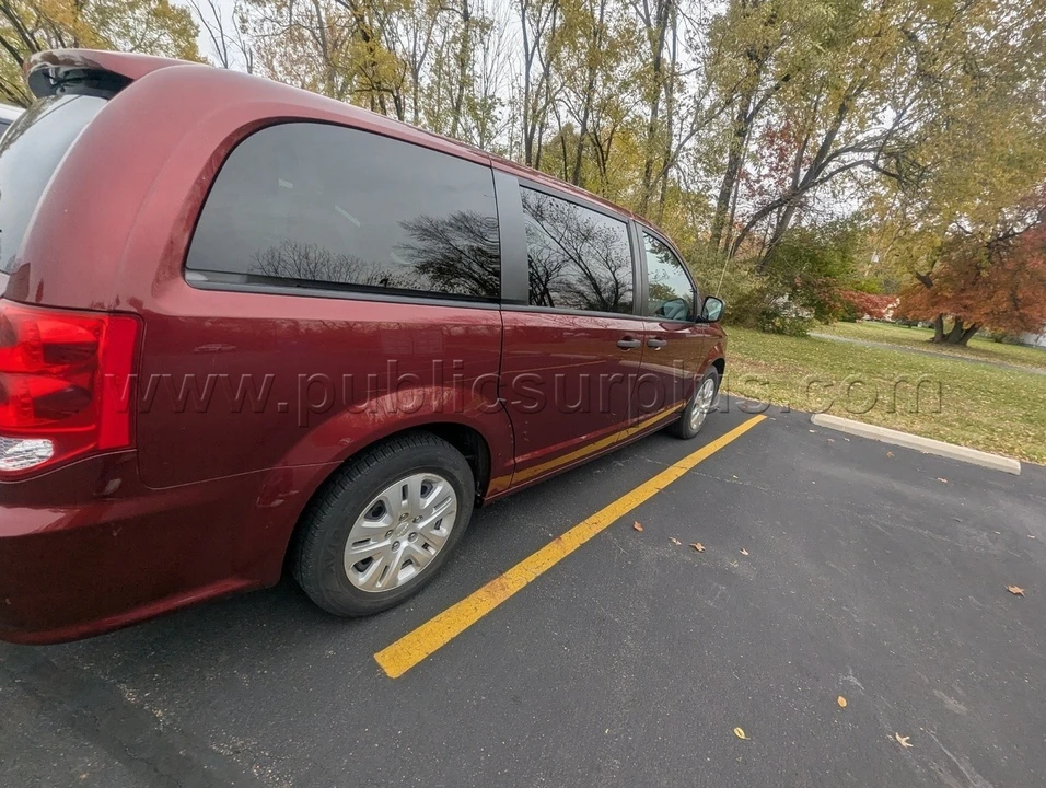 2020 Dodge Caravan - Image 3 of 11