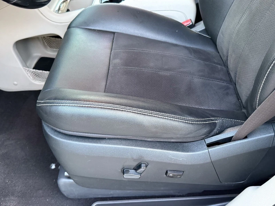 2020 Dodge Caravan - Image 10 of 12