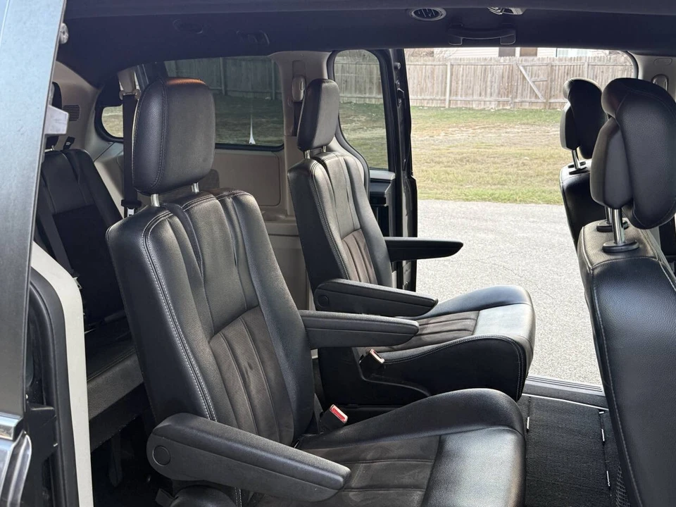 2020 Dodge Caravan - Image 21 of 21