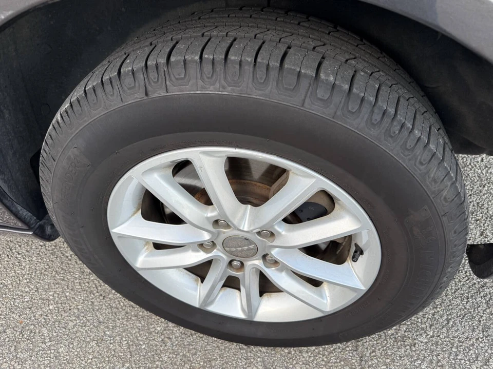 2020 Dodge Caravan - Image 15 of 21