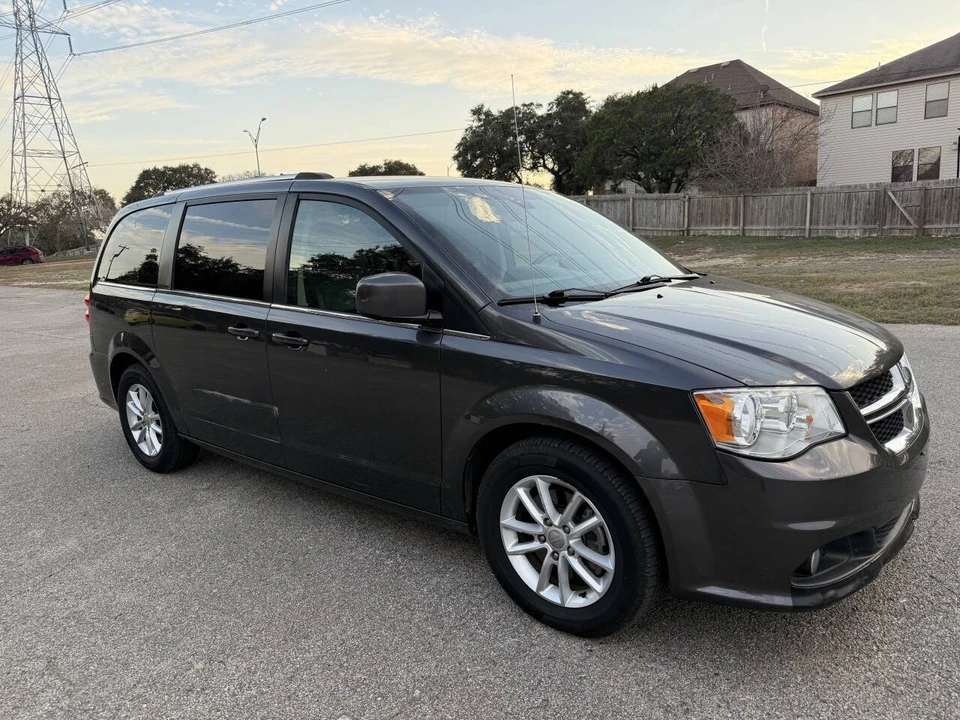 2020 Dodge Caravan - Image 4 of 21