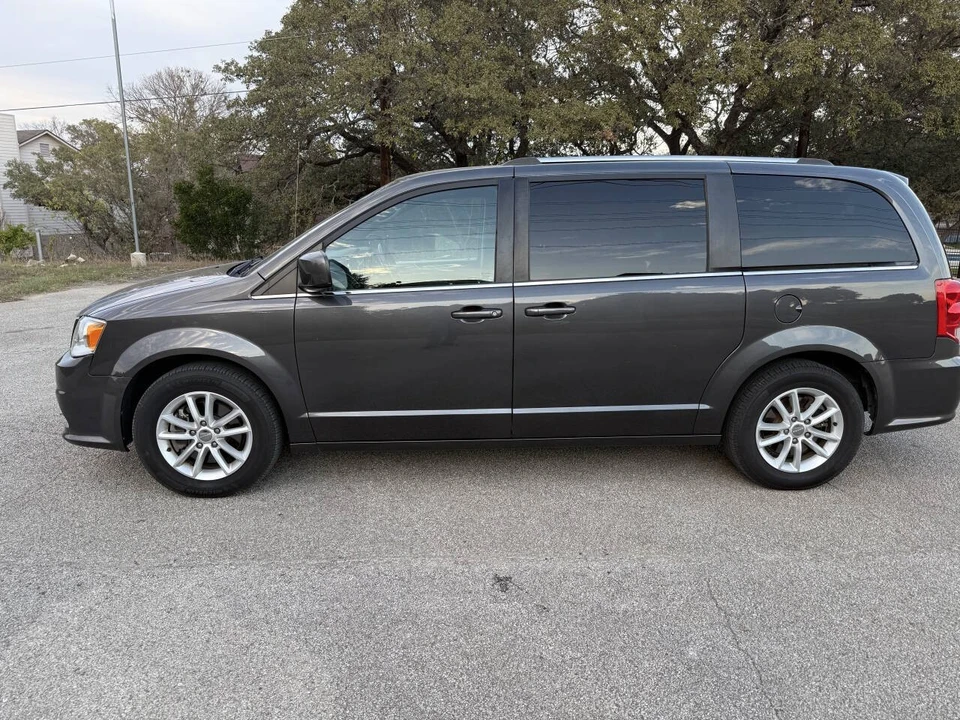 2020 Dodge Caravan - Image 11 of 21