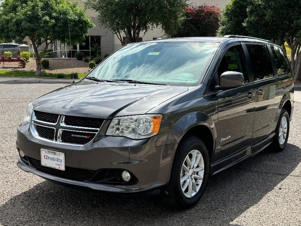 2020 Dodge Caravan - Image 13 of 15