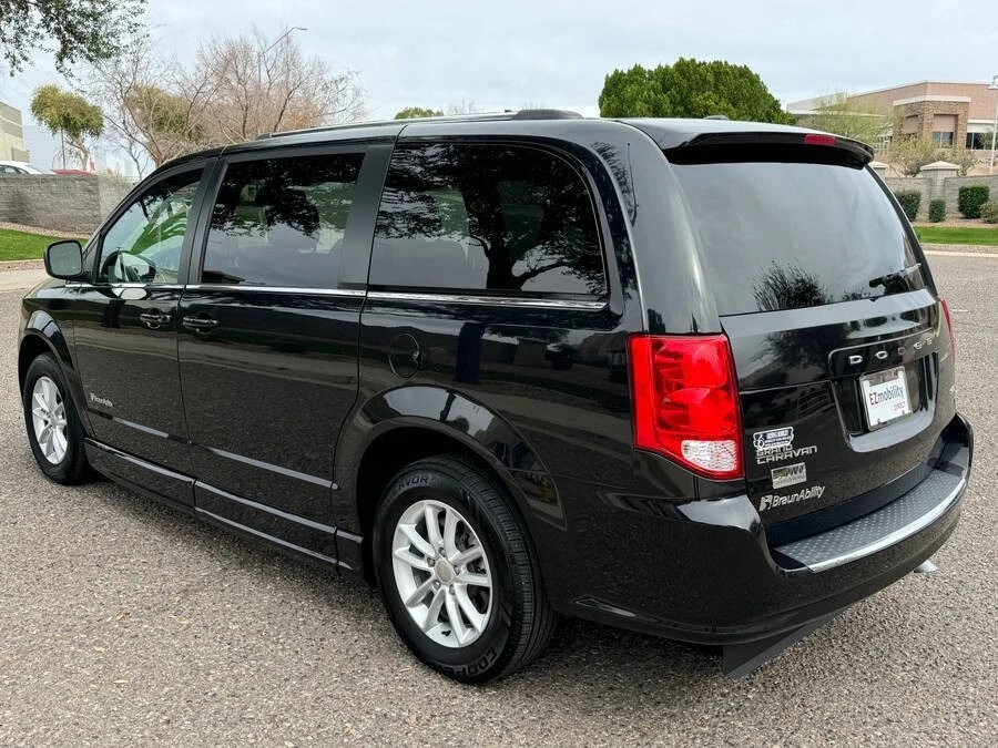 2020 Dodge Caravan - Image 12 of 15
