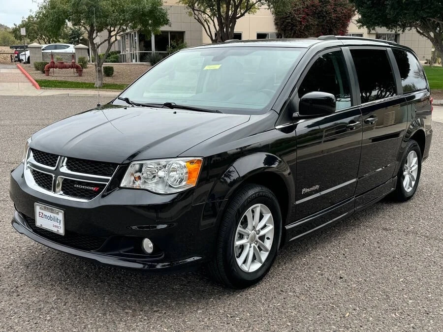 2020 Dodge Caravan - Image 13 of 15