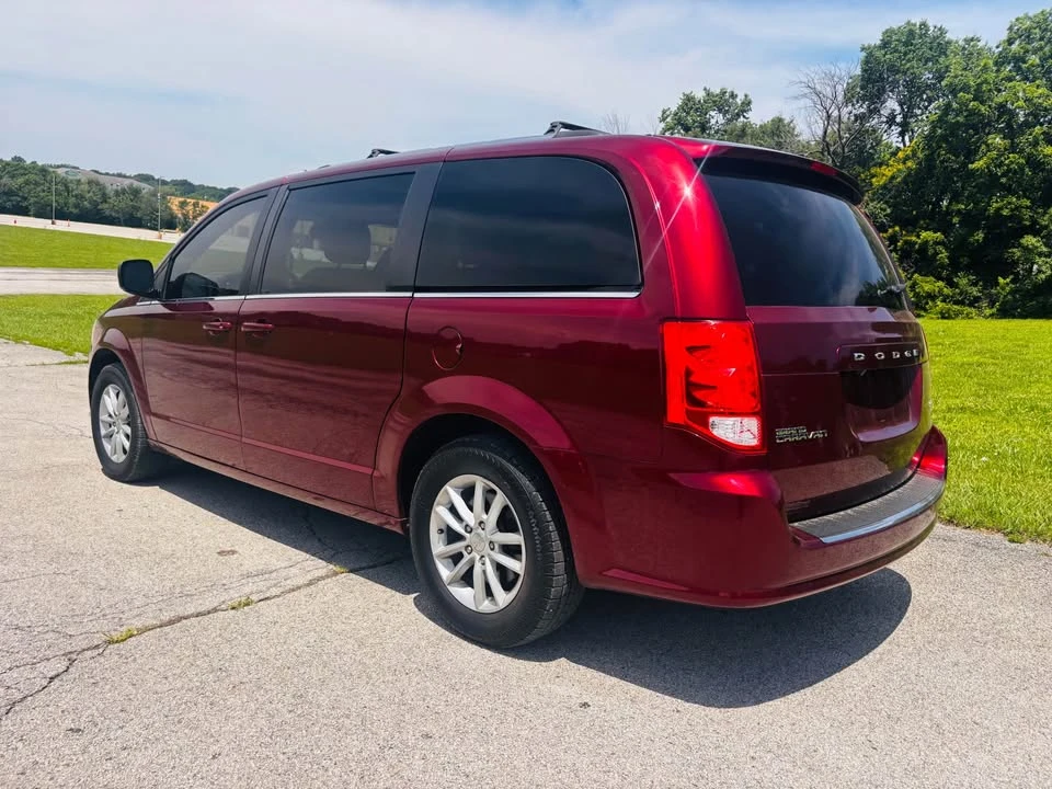 2020 Dodge Caravan - Image 6 of 12