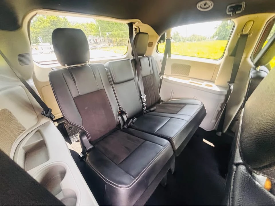 2020 Dodge Caravan - Image 12 of 12