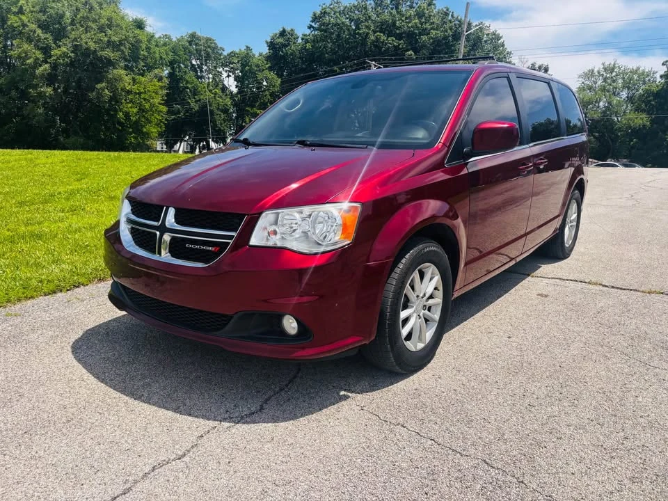 2020 Dodge Caravan - Image 2 of 12
