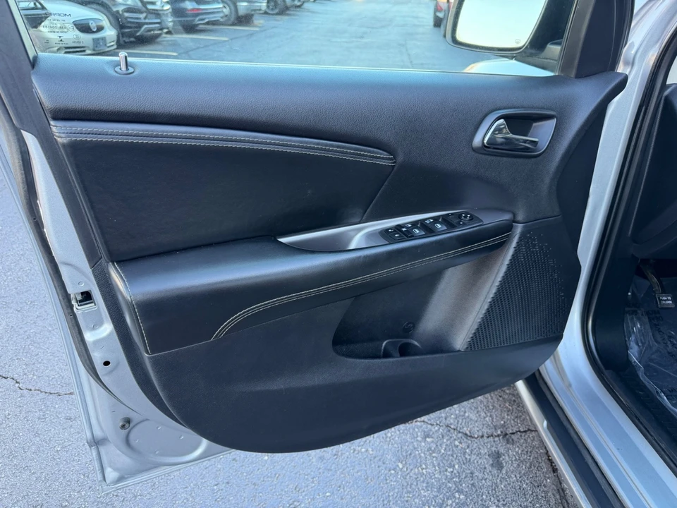 2020 Dodge Journey - Image 17 of 21