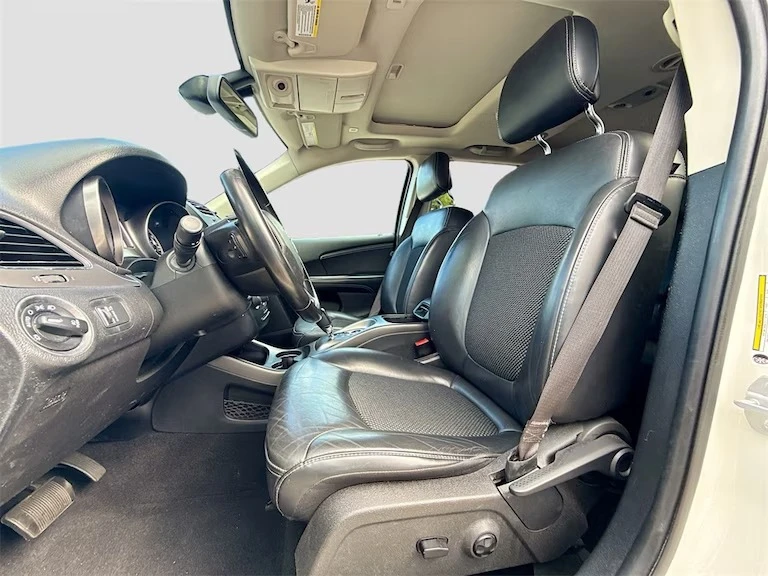 2020 Dodge Journey - Image 6 of 8