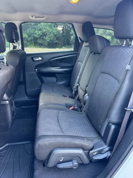 2020 Dodge Journey - Image 6 of 11