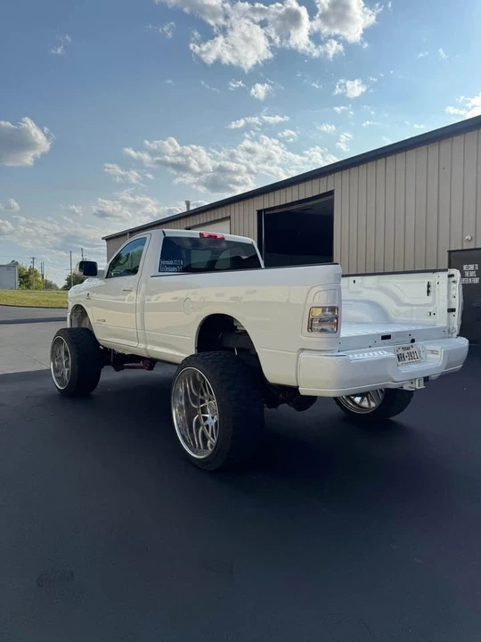 2020 Ram 2500 - Image 3 of 9