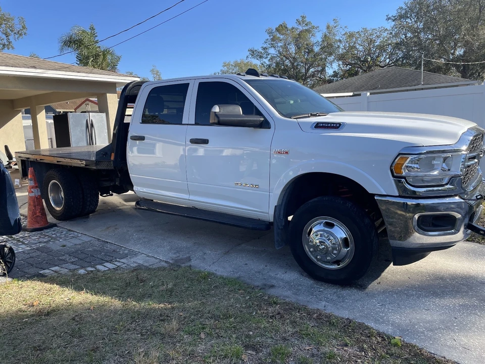 2020 Ram 3500 - Image 9 of 10