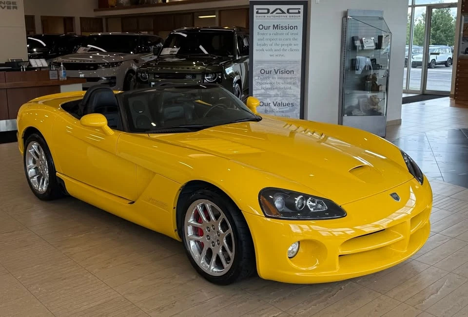 2020 Dodge Viper - Image 13 of 20