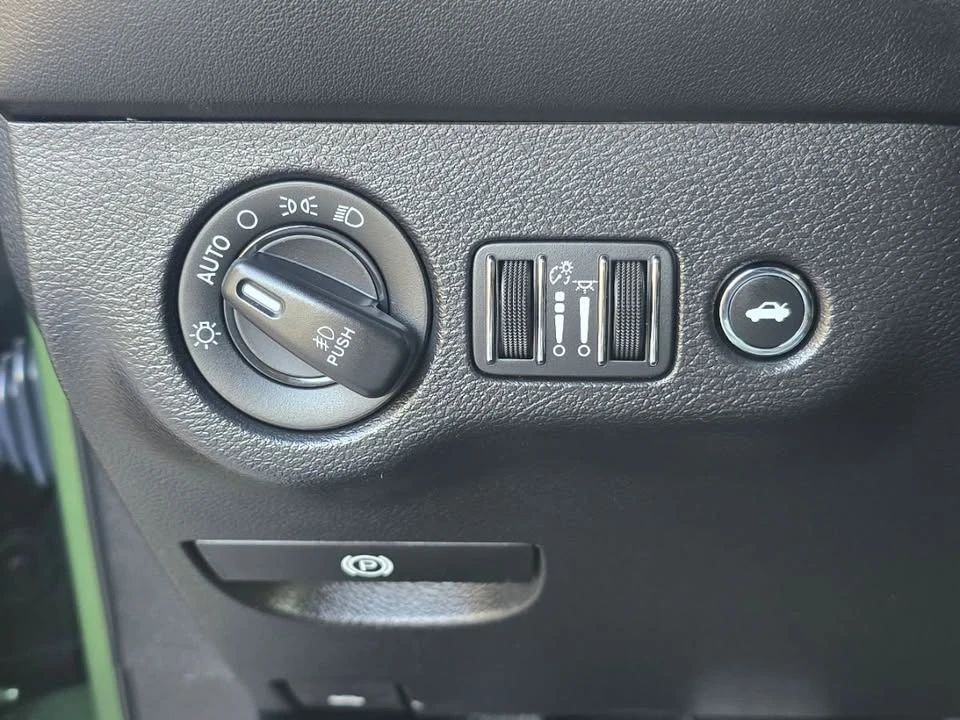 2020 Dodge Challenger 3rd Gen - Image 17 of 19