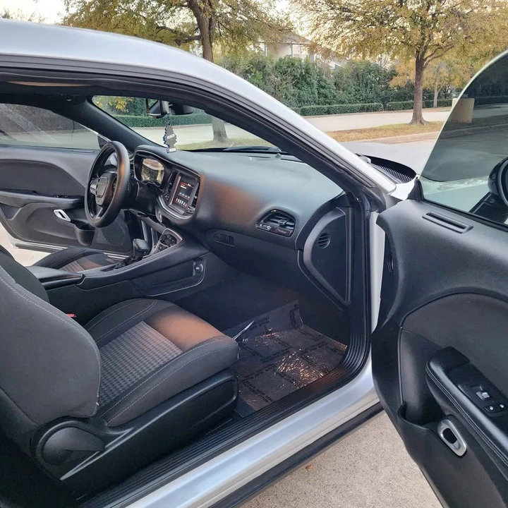 2020 Dodge Challenger 3rd Gen - Image 11 of 16
